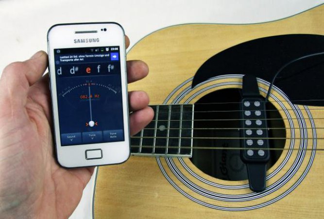 Die kostenlose App "Tuner - gStrings" tut was sie soll: Saiteninstrumente stimmen.