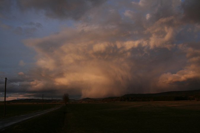 Die Hurrikanwolke - Gesamtansicht