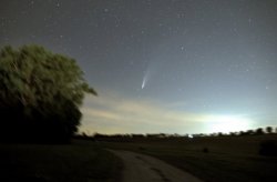 Komet Neowise am 18. Juli 2020 über dem Schellenberg in Donaueschingen